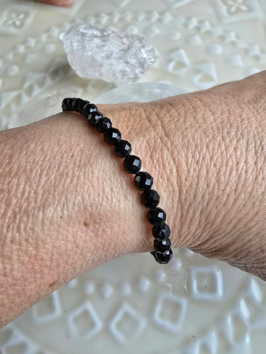 Armband "Turmalin, schwarz (Schoerl)", facettiert